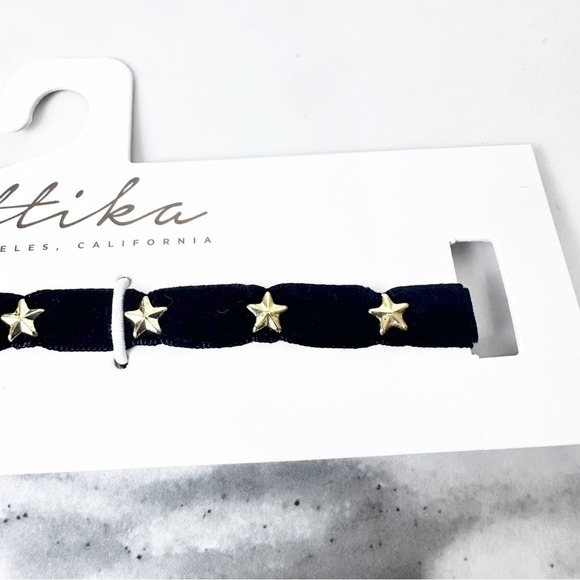 Ettika Revolve Black Velvet Gold Star Choker Necklace NWT - Picture 5 of 6